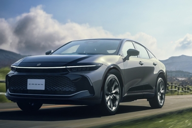 CROSSOVER Z（2.5Lハイブリッド車）